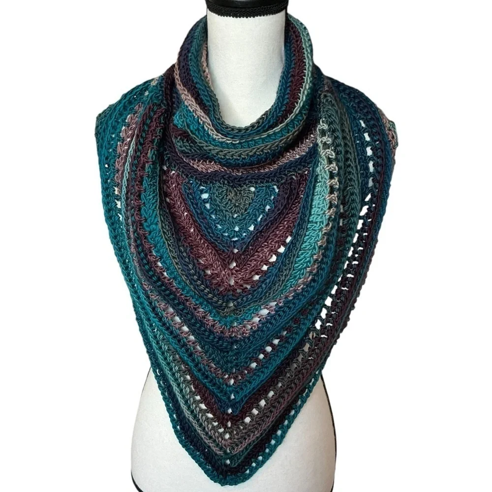 Handcrafted Crochet Cowl Neck Scarf With Fringe New Handmade‎ by Seller Knit